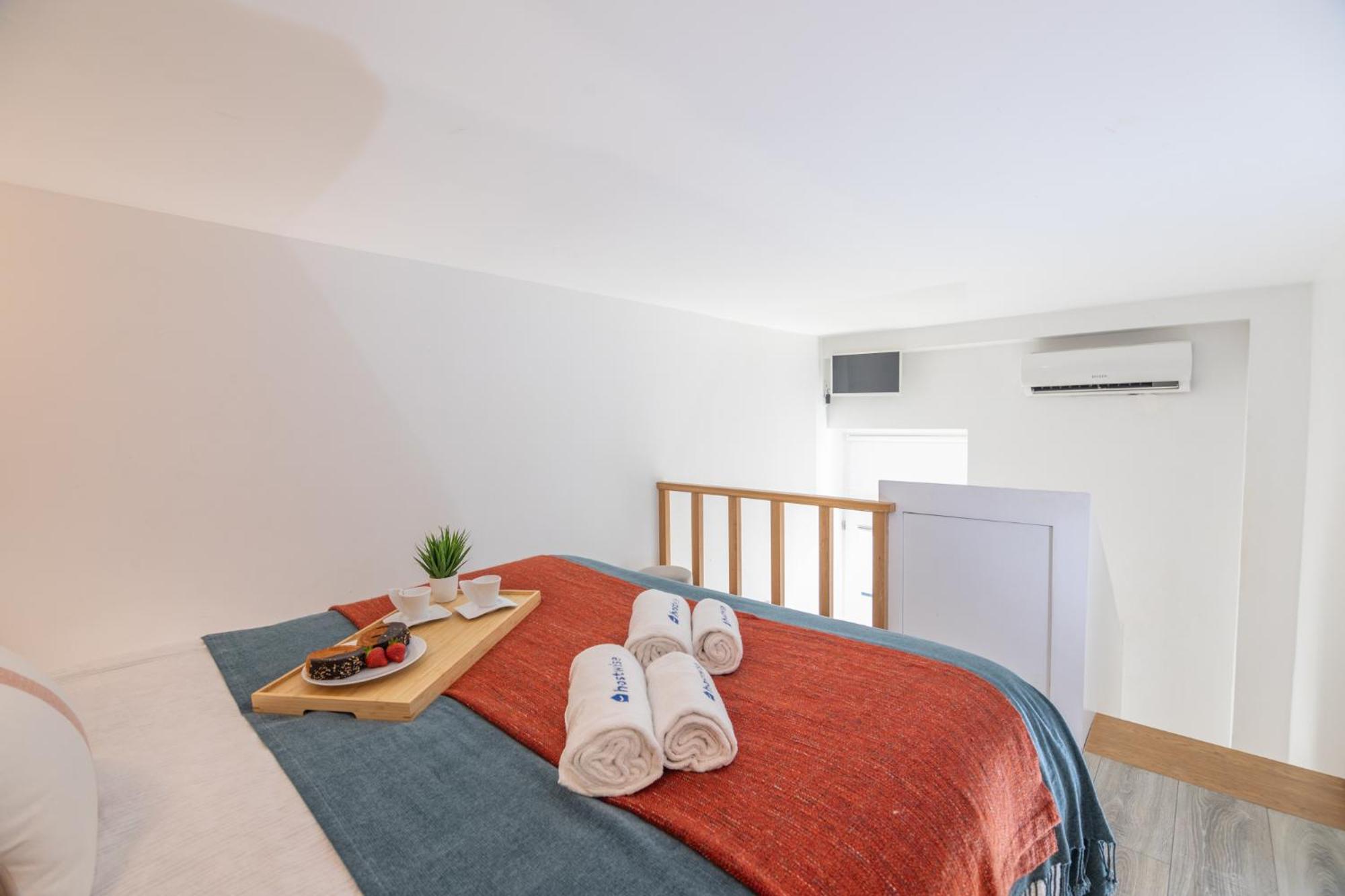 Apartamento Deluxe Spacious Flats W Mezzanine By Host Wise OOporto Habitación foto