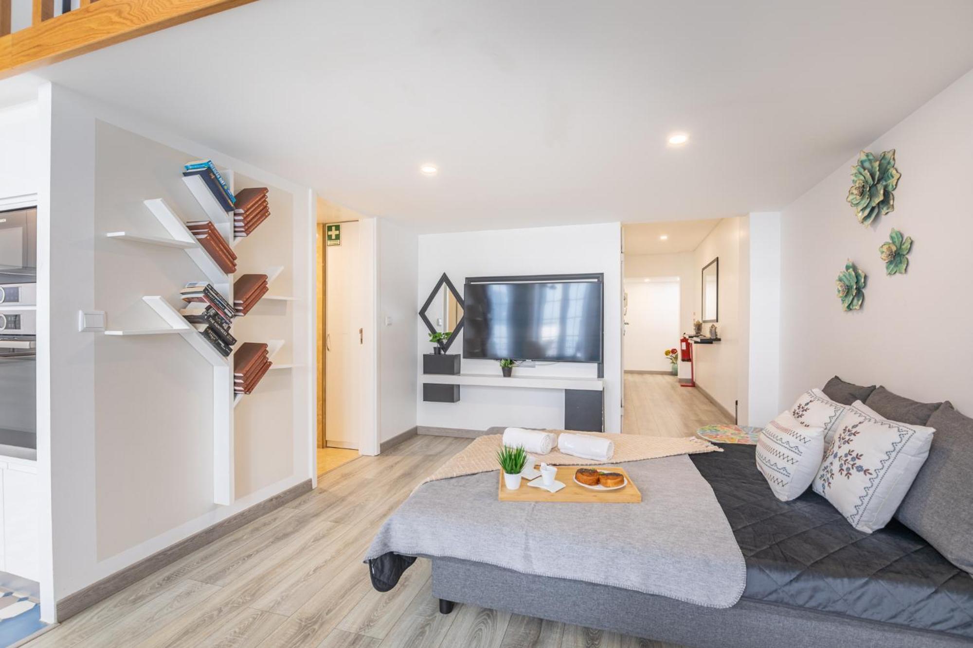 Apartamento Deluxe Spacious Flats W Mezzanine By Host Wise OOporto Habitación foto